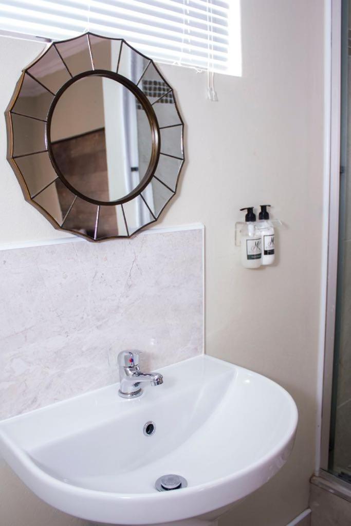 Horizon View Guest House มาเซรู ภายนอก รูปภาพ
